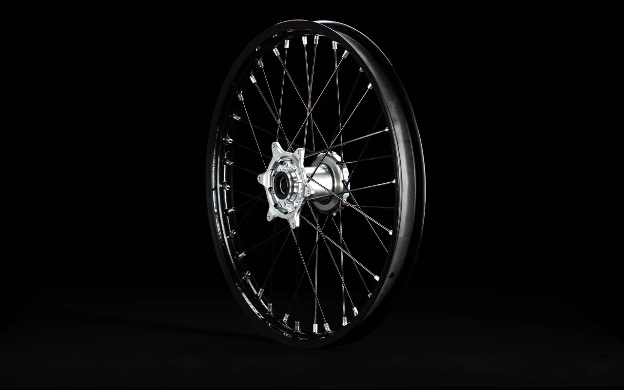 Dc1c83pt5S_frontwheel.jpg