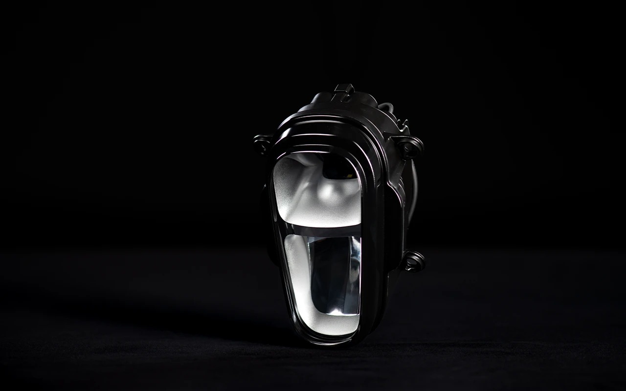 QaVk5ax6mj_Headlight.jpg