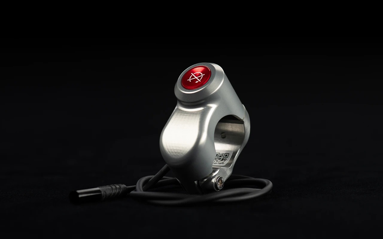 XVzs3cUqx0_USkillswitch.jpg