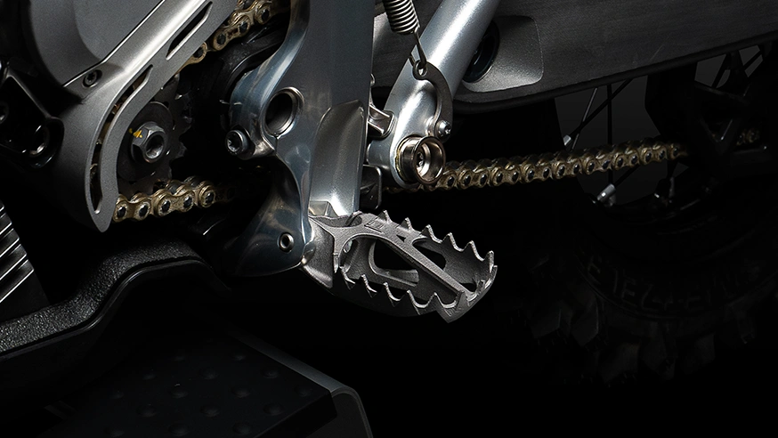 Zfj5EaBEti_SEX1_Titanium_Titanium_footpegs.webp
