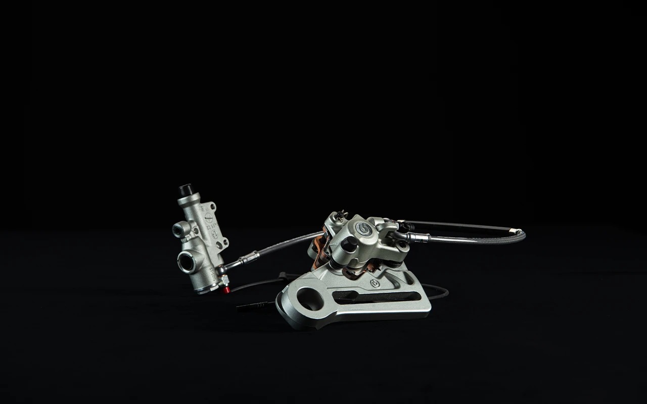 j5drOGHJO3_AOP_3054.jpg