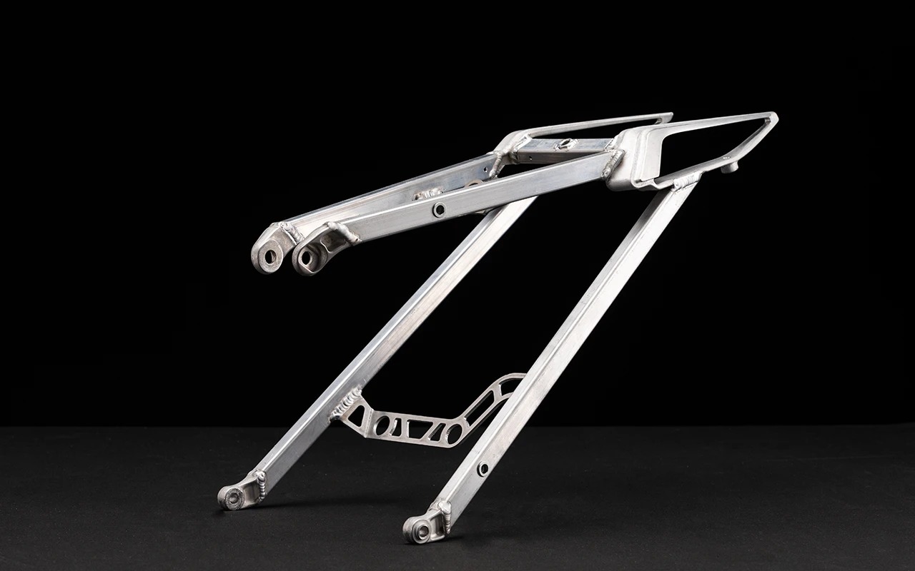 xqqLNMSjvT_Subframe.jpg